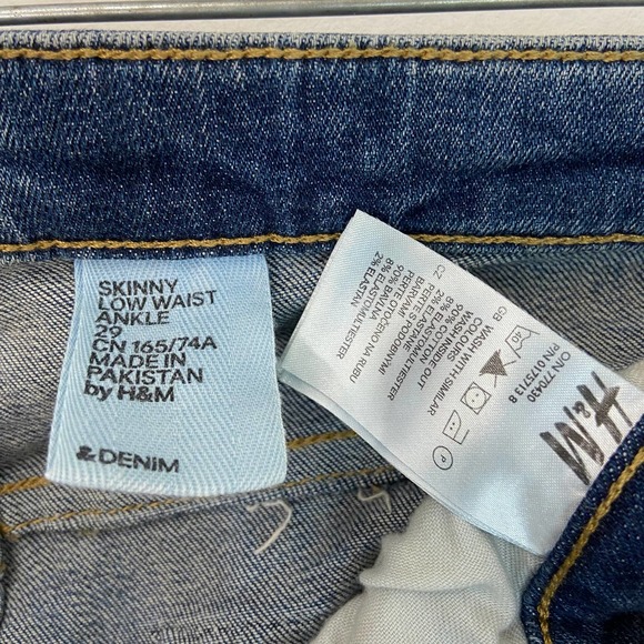 H&M Skinny Low Waist Ankle Blue Patchwork Jeans - Picture 6 of 8